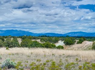 24 Chisholm Trl, Santa Fe, NM 87506