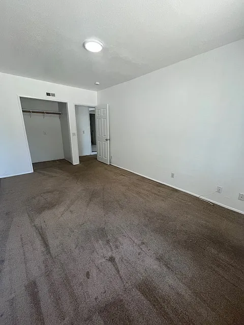 7 bed, 3.5 bath, $1,900 — Photo 2