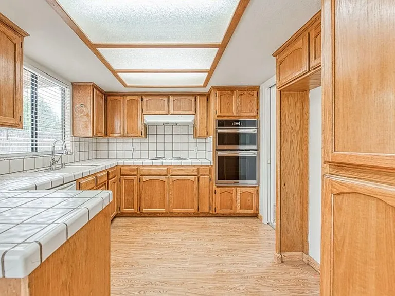 6376 N Forestiere Ave — Photo 11