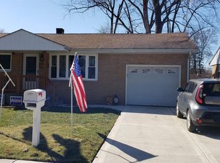 2760 County Line Rd, Lake Station, IN 46405