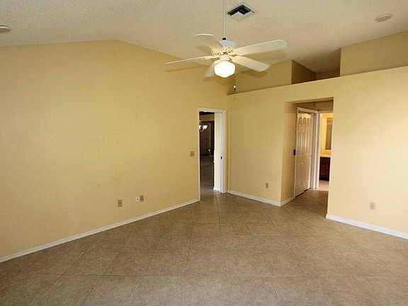 5th image of 839 Cortez Ave