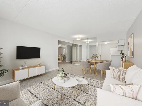 800 Avondale Rd APT 7B, Wallingford, PA 19086