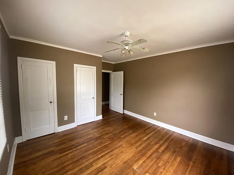 328 Rogers Ave — Photo 8