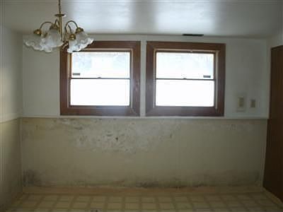 3rd image of 34 W Trotwood Blvd