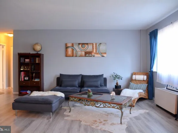 2059 Huntington Ave APT 311, Alexandria, VA 22303