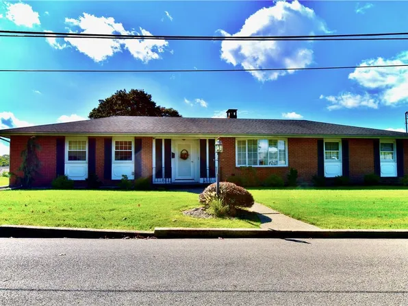 930 Oak St, Bangor, PA 18013