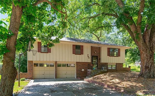 1st image of 762 Sheidley Ave