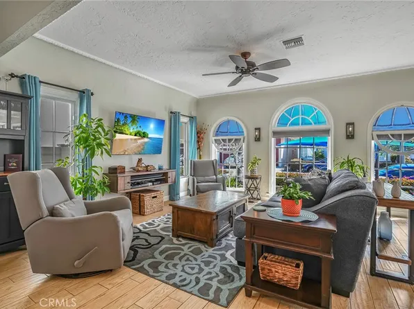 141 Saint Joseph Ave, Long Beach, CA 90803