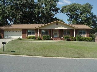 107 Oak Forest Ln, Warner Robins, GA 31088