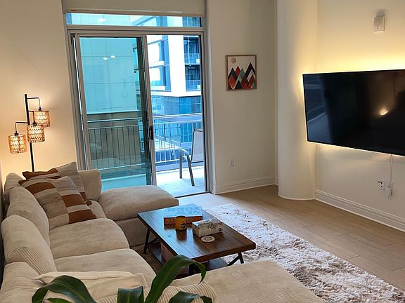3rd image of 303 Brazos St #1313