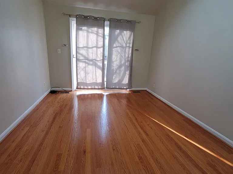 1028 Patapsco St — Photo 9