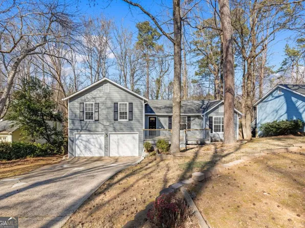 285 Tyson Cir, Roswell, GA 30076