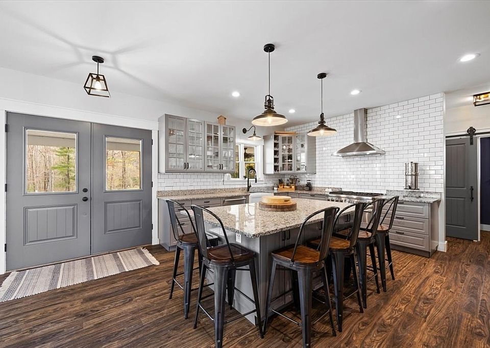 554 Plain St, Stoughton, MA 02072 Zillow