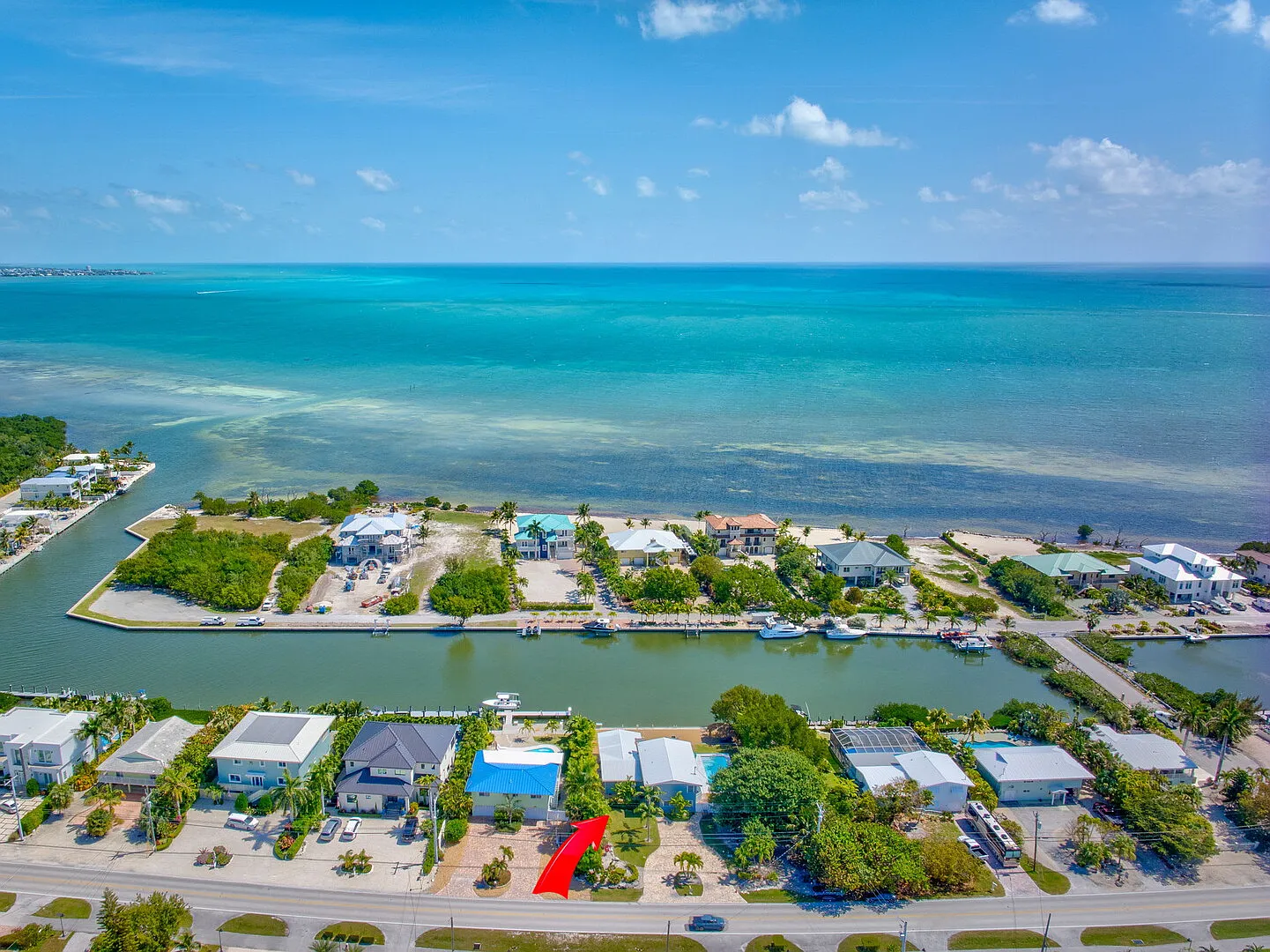 Easy Breezy Family Complex 5BR 3BTH 100ft Dock, Pool, & Beach! — Photo 4