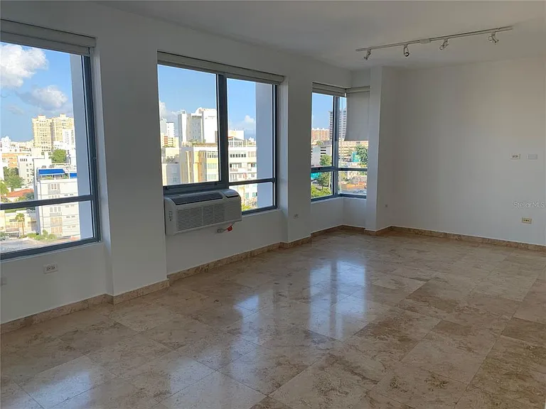 1212 Luchetti #902 — Photo 19