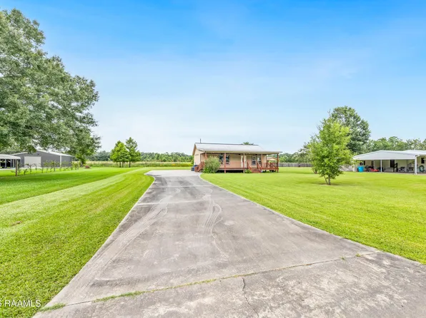 1141 Simon Angelle Rd, Arnaudville, LA 70512