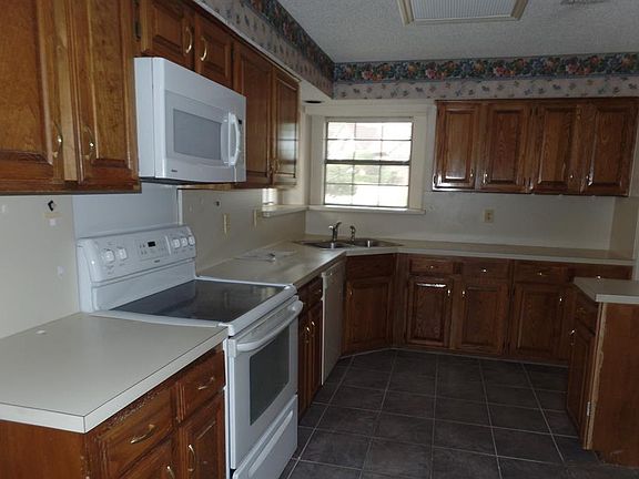 3rd image of 4716 La Paz Dr