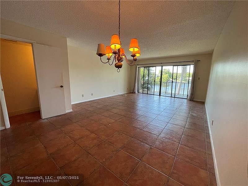 1st image of 833 NE 18th Ct APT 10