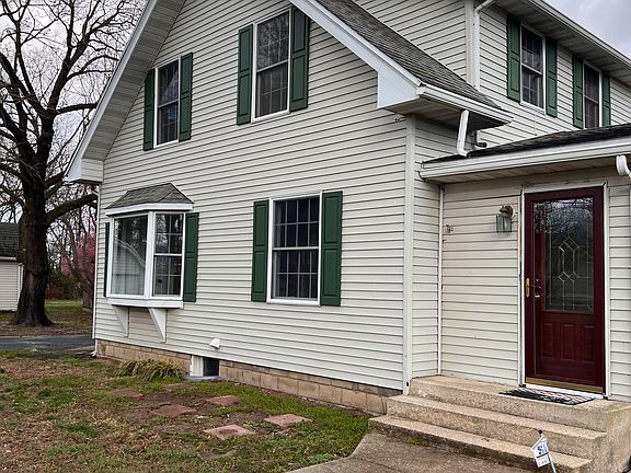 2nd image of 8769 Clendaniel Pond Rd