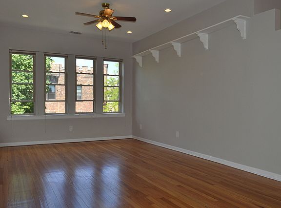 3rd image of 7433 N Hoyne Ave #3