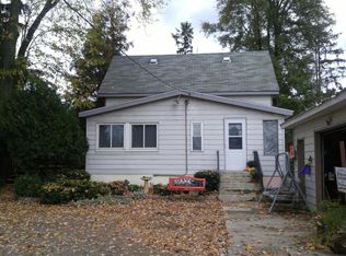 1438 S Slocum Rd, Ravenna, MI 49451