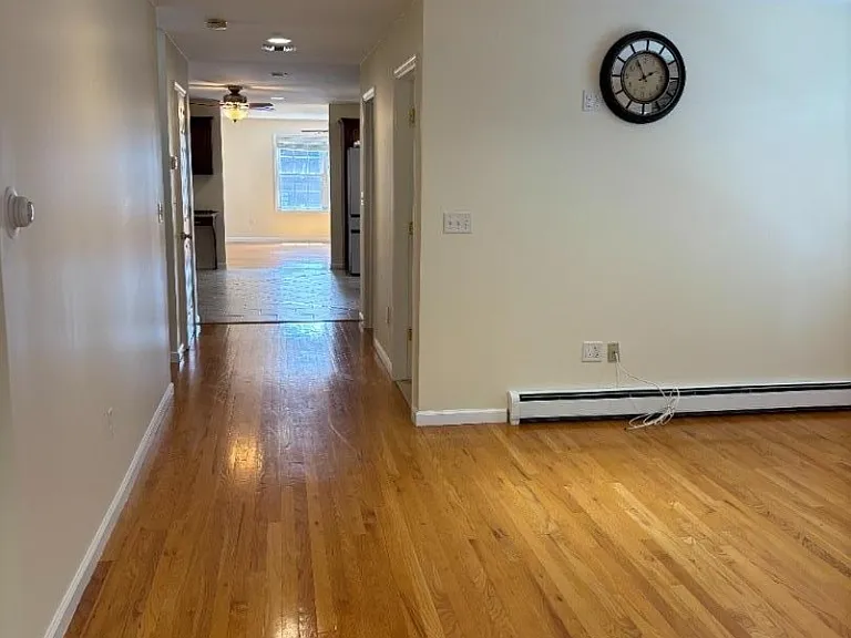 38 Henry St #A — Photo 29