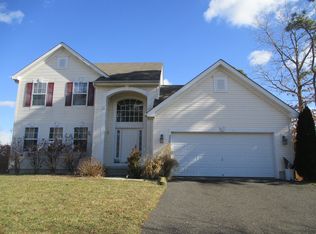 220 Churchill Dr, Egg Harbor Township, NJ 08234