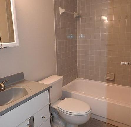 5th image of 1402 Coppertree Dr