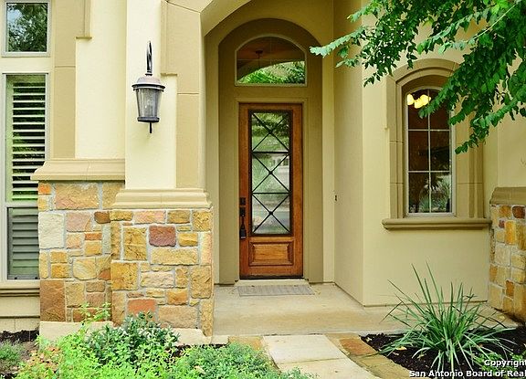 4th image of 3010 Elm Creek Pl