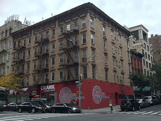 Rented by Sky Management | media 29