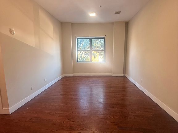 3rd image of 409 Ocean Ave #2