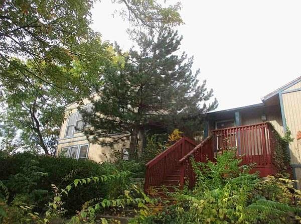 1st image of 2940 Amherst Ave