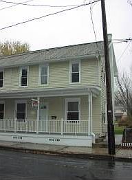 1st image of 320 Lincoln St