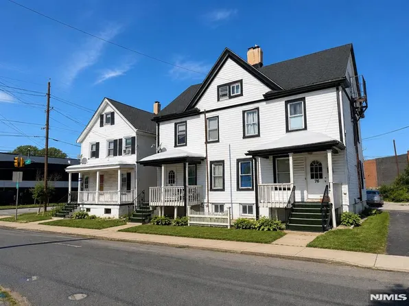 74 Court St #76, Hackensack, NJ 07601
