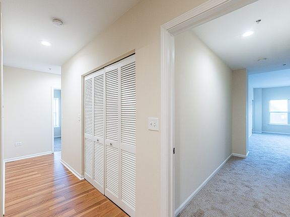 5th image of 1650 Riverwoods Dr Unit 205