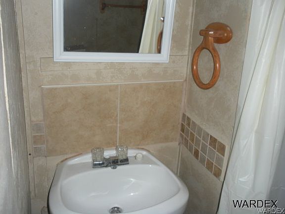 5th image of 17884 N NILES Drive
