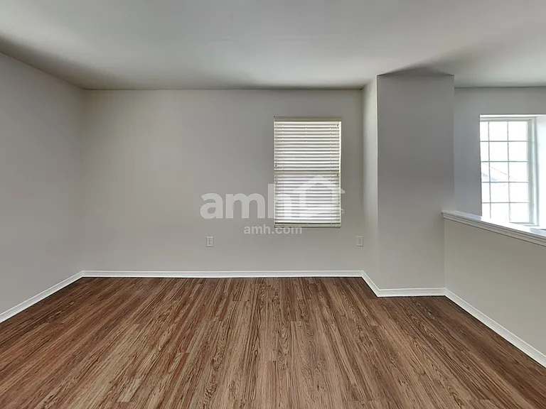 4317 Overbecks Ln — Photo 8