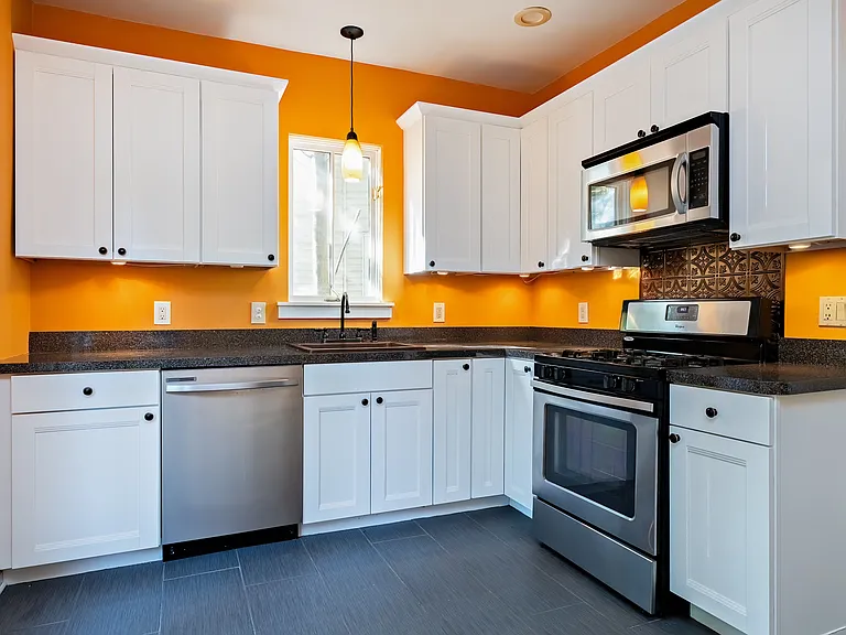 3 Lee Ave — Photo 10
