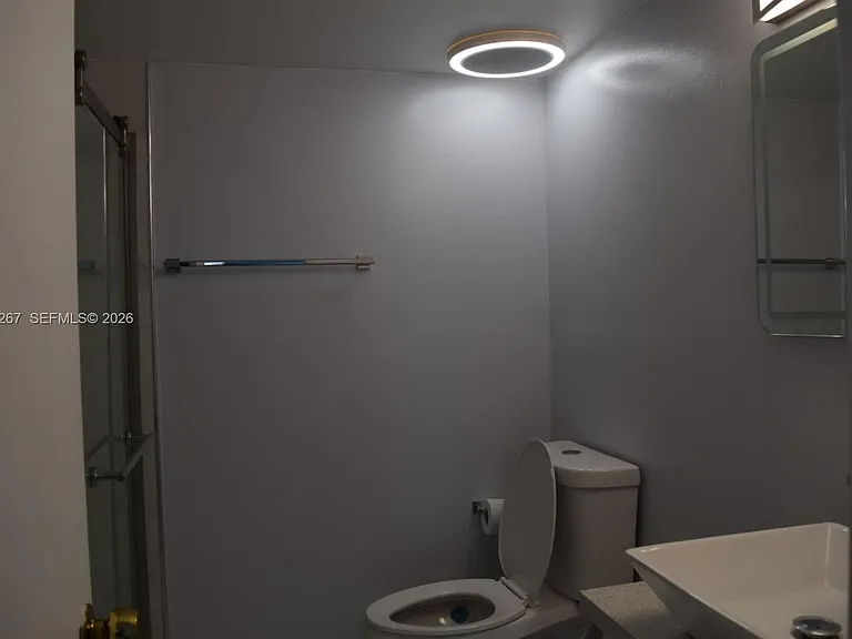 2075 SW 122nd Ave #415 — Photo 32