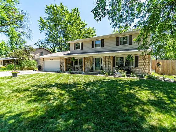 3rd image of 3226 Delray Dr