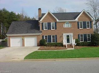 4114 Quarterstaff Dr, High Pt, NC 27265