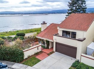 16 Barcelona Cir, Redwood City, CA 94065