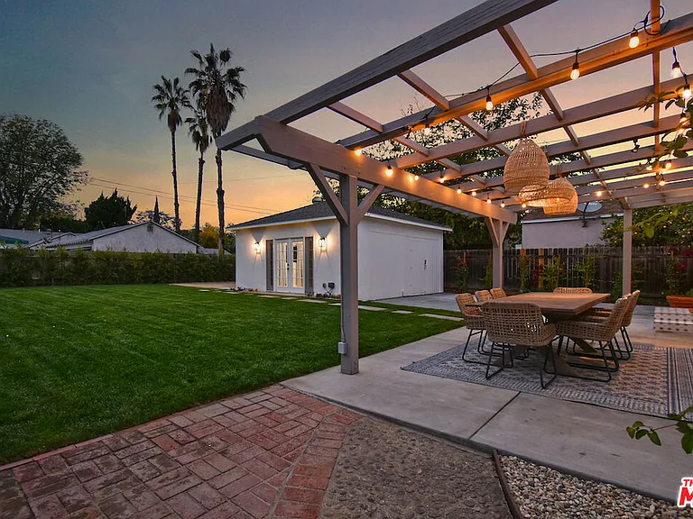 6167 Costello Ave — Photo 49