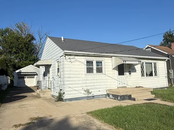 1119 Sanger St, Ottawa, IL 61350
