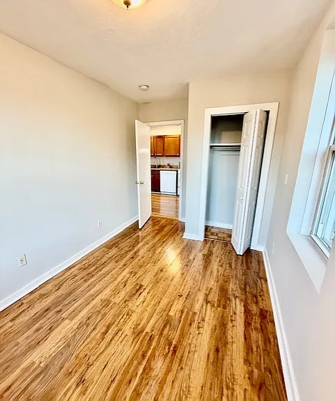 224 Hanover St #19 — Photo 11