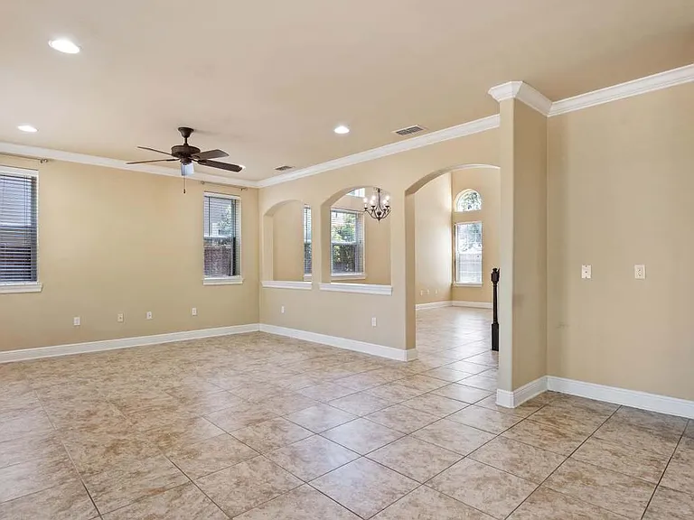 106 Dominica Ct — Photo 9