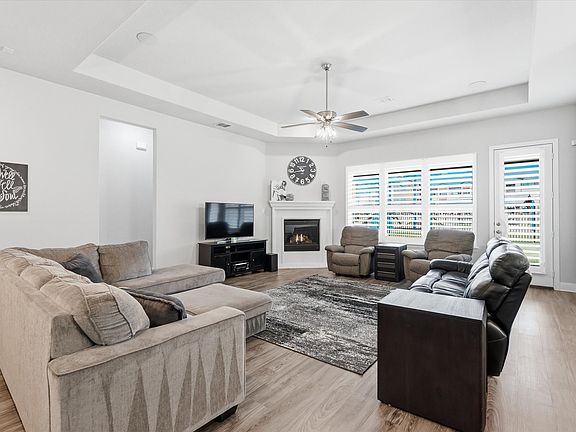2nd image of 603 Warner Dr