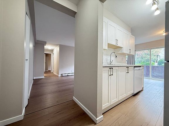 5th image of 600 Smith Ave #1557419