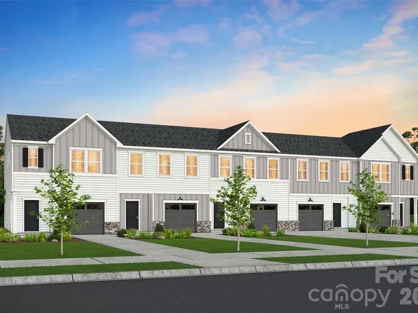 12112 Oak Dr, Charlotte, NC 28269