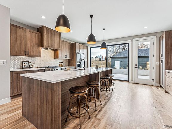 3rd image of 285 Bannock Street